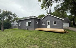 1514 Trott Avenue SW, Willmar, MN 56201
