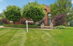 51251 Castle Mar Court, Macomb, MI 48042