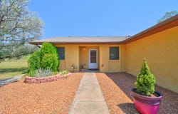 93 DINKLE Road, Edgewood, NM 87015