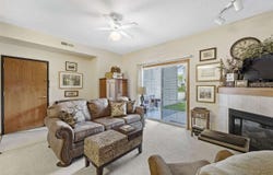 2743 Triple Crown Ln, IowaCity, IA 52240