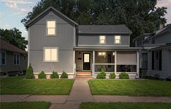 915 4th Avenue, Leavenworth, KS 66048