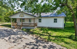 1501 State Highway Ab, Seymour, MO 65746