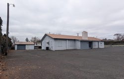 204 S 46th Ave, Yakima, WA 98908
