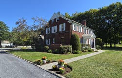 10 Richmond Avenue, Hoosick Falls, NY 12090