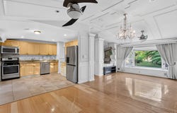 14 Branch Lane, East Setauket, NY 11733