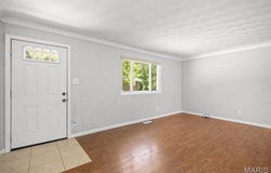 2018 Broadway, Highland, IL 62249