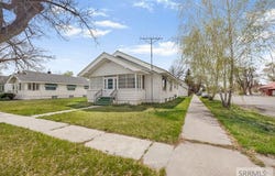 206 E 3rd N, St Anthony, ID 83445