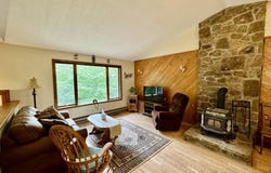 303 Bluffs Drive, Mountain View, AR 72560