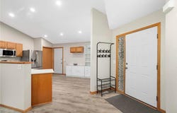 3424 Eagan Oaks Court, Eagan, MN 55123
