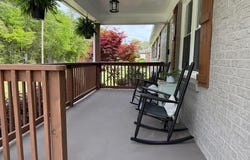 606 E Darby Road, Taylors, SC 29687