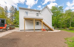 3 Williams St, Pepperell, MA 01463