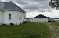 110 SE 12th Street, Oelwein, IA 50662