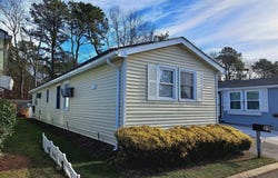 21 Village Circle E, Manorville, NY 11949
