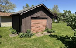 204 N Harrison Street, Toledo, IA 52342