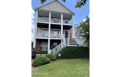 2208 Evans Street, Morehead City, NC 28557