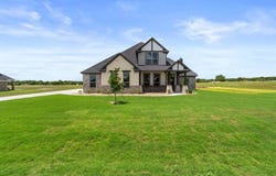 460 Solo Ridge Drive, Waxahachie, TX 75167