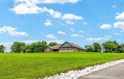 893 Azalea Lane, Clever, MO 65631