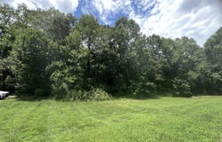 000 20th Avenue NE, Hickory, NC 28601