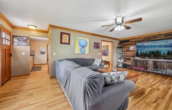 1112 Durango Dr, Hartford, WI 53027