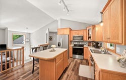 911 Hazelwood Court, Buffalo, MN 55313
