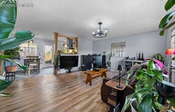 1065 N 19th Street, Colorado Springs, CO 80904