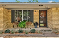 2305 Gladnell ST, Taylor, TX 76574