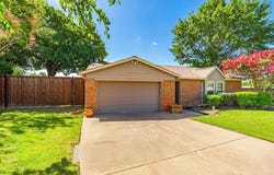 3727 French Wood Drive, Arlington, TX 76016