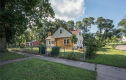 1595 Reaney Avenue, Saint Paul, MN 55106