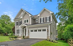389 HOLMES DRIVE NW, VIENNA, VA 22180