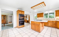 6021 Apache Rd, Westminster, CA 92683