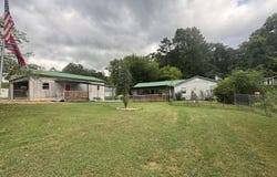 9416 College St, Strawberry Plains, TN 37871