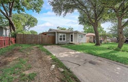 5437 David Strickland Road, Fort Worth, TX 76119