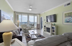 8499 Gulf Blvd, Navarre, FL 32566
