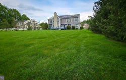 16 BODINE DRIVE, CRANBURY, NJ 08512