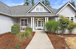 8613 89th Avenue NW, Gig Harbor, WA 98332