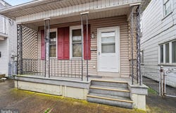528 S 2ND Street, LYKENS, PA 17048