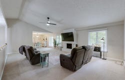 502 S Willow Way, Kuttawa, KY 42055