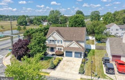 2 HEATHERFIELD Way, DOVER, DE 19904