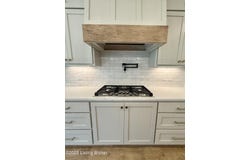 5600 Farmhouse Dr, Crestwood, KY 40014