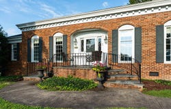 815 LAMMERMOOR DR, STAUNTON, VA 24401