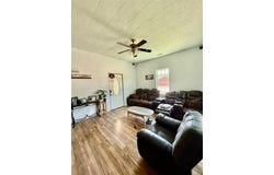 1027 W Crawford Street, Denison, TX 75020