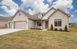 512 Corondelet Lane, Maumelle, AR 72113