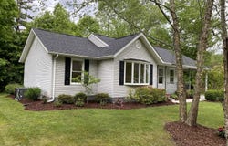 206 Nottingham Drive, Middlesboro, KY 40965