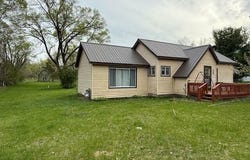 400 E MICHIGAN AVENUE, HESPERIA, MI 49421