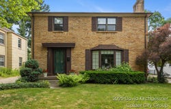 1052 Santa Cruz Drive SE, Grand Rapids, MI 49506