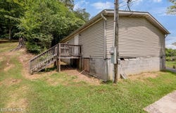 445 W Broad St, Clinton, TN 37716