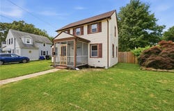 21 Aylwin Road, Portsmouth, VA 23702