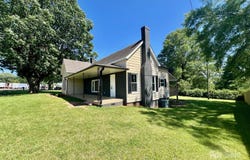 614 E Main Avenue, Taylorsville, NC 28681