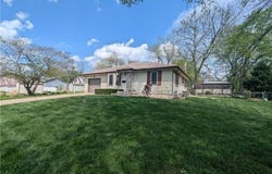 701 S Oakland Street, Harrisonville, MO 64701