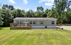 1467 Notman Road, Deerfield, OH 44411